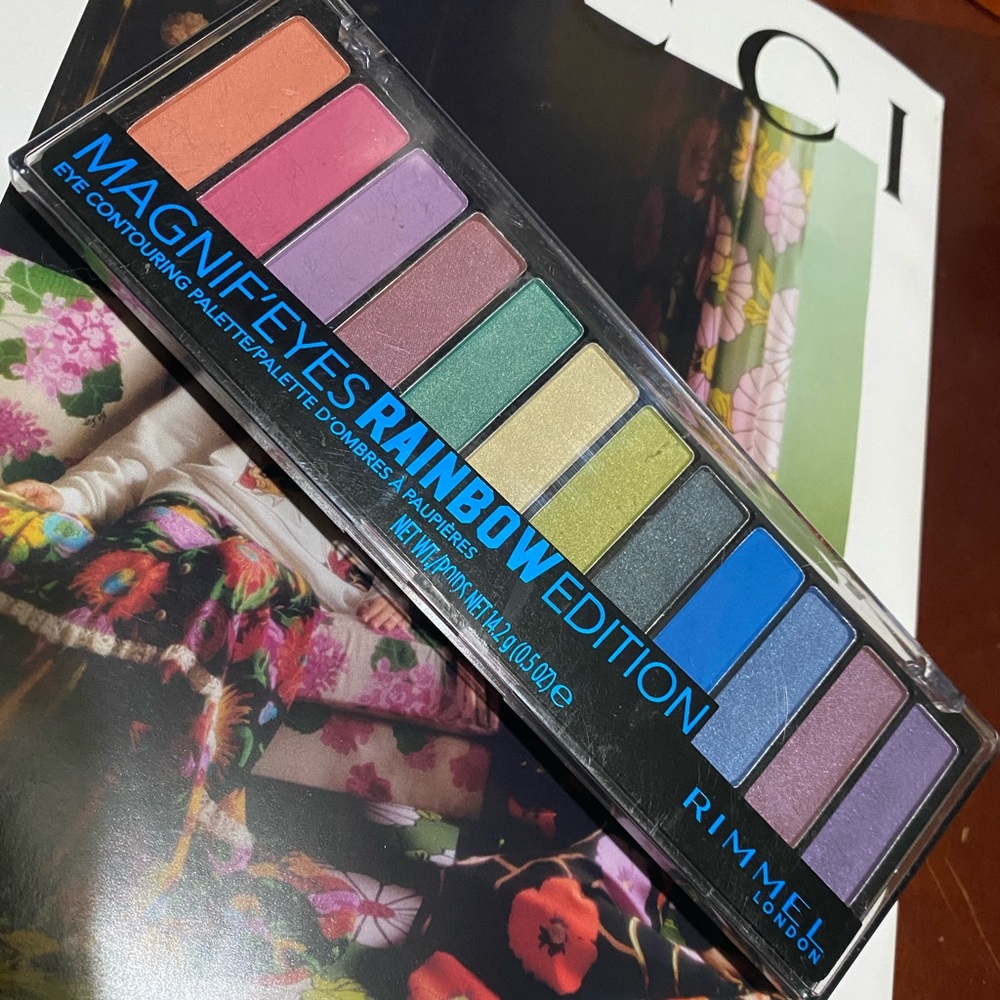 Nip rainbow magnifeyes rimmel eye palette